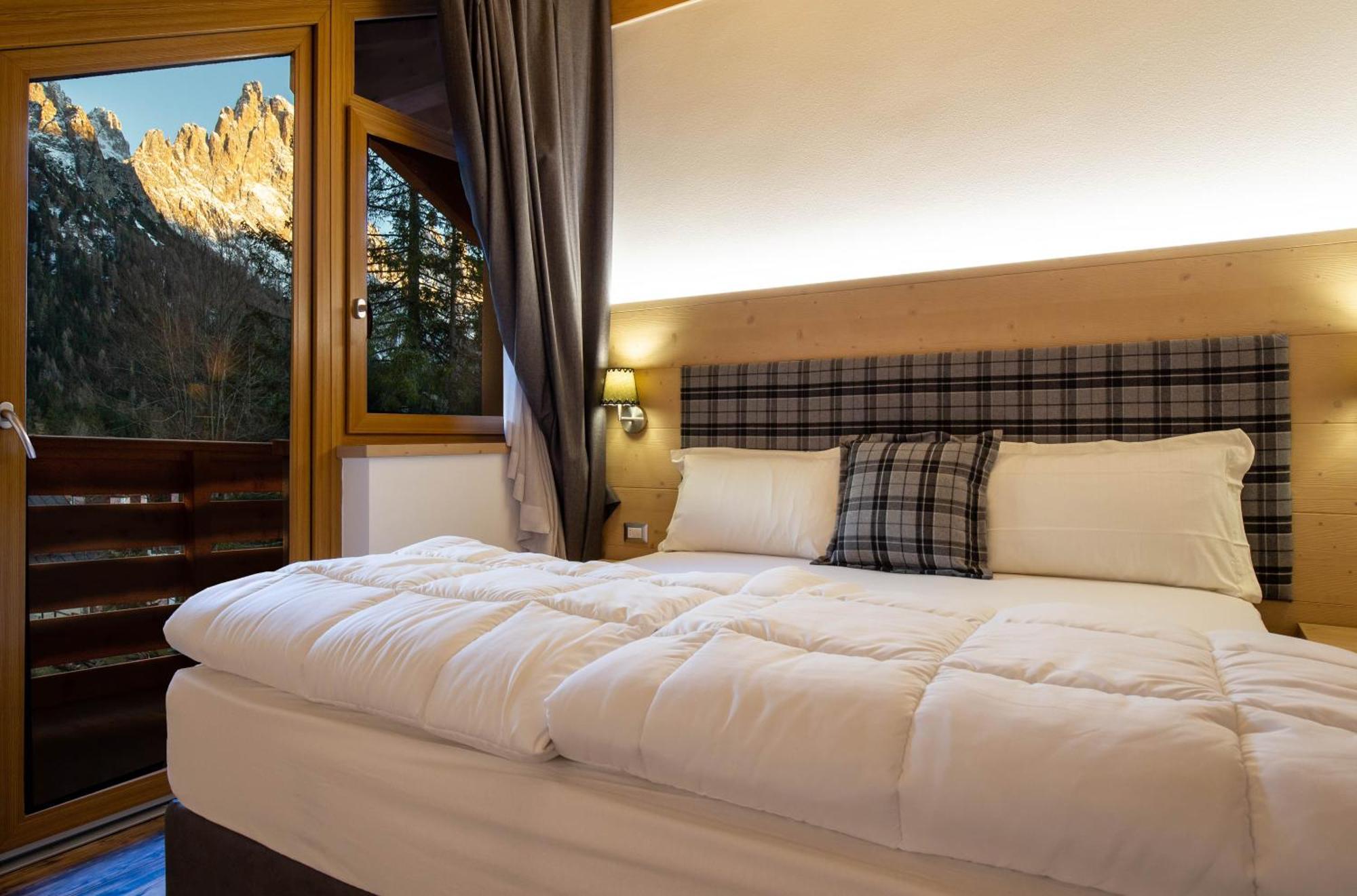 San Martino Mountain Residence San Martino Di Castrozza Exterior photo