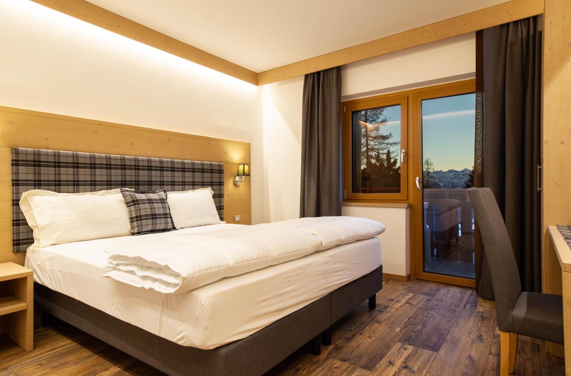 San Martino Mountain Residence San Martino Di Castrozza Exterior photo